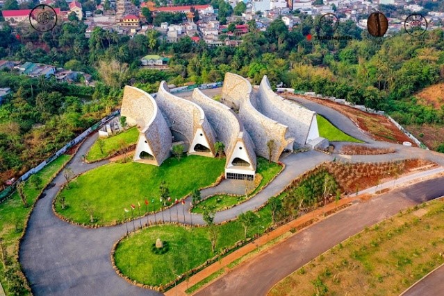 TOUR TÀ ĐÙNG - BUÔN MÊ - VỊNH HẠ LONG CỦA TÂY NGUYÊN - XE LIMOUSINE