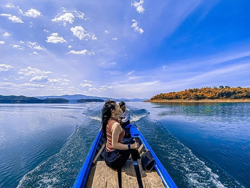 TOUR TÀ ĐÙNG - BUÔN MÊ - VỊNH HẠ LONG CỦA TÂY NGUYÊN - XE LIMOUSINE